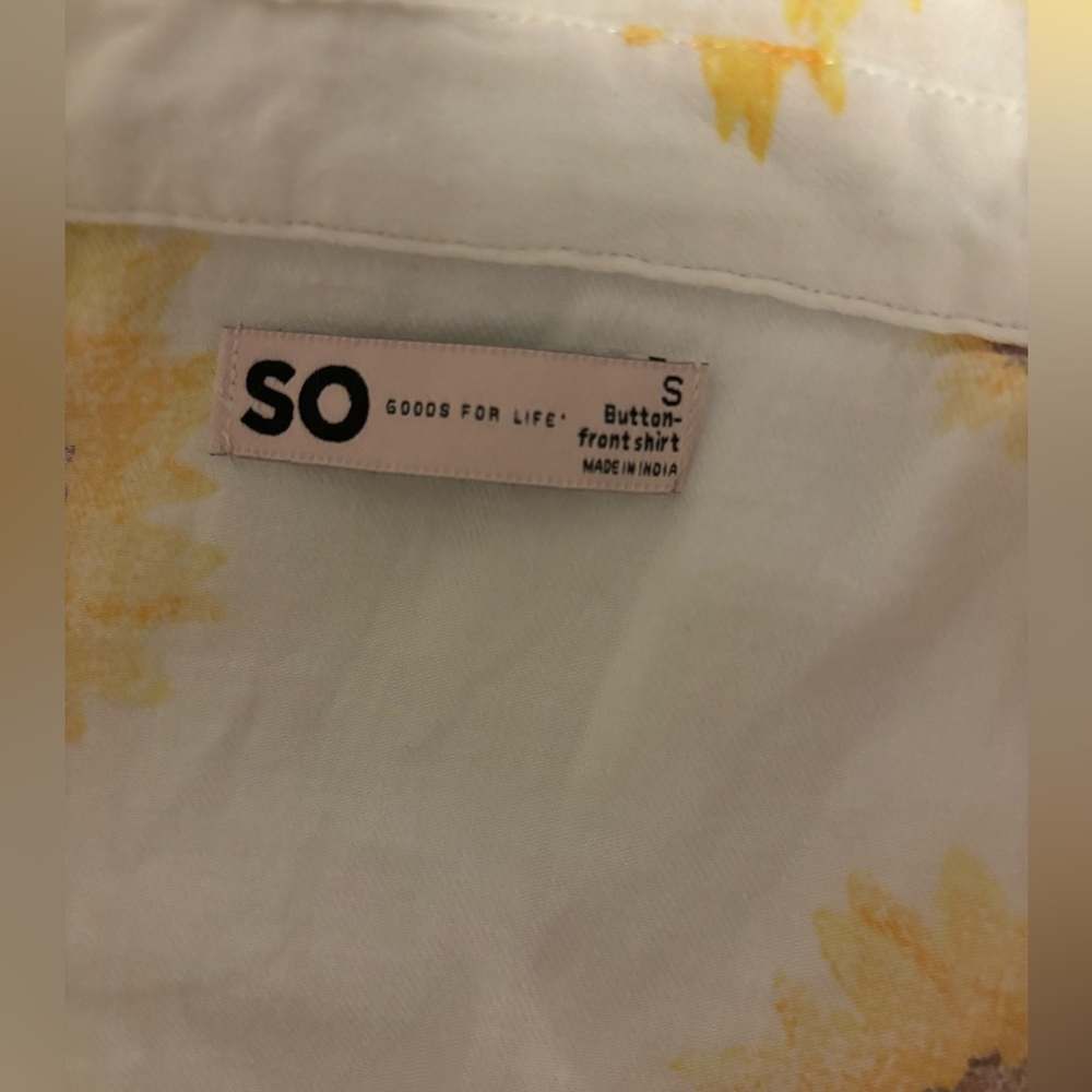 Cropped Button Up - Picture 3 of 3
